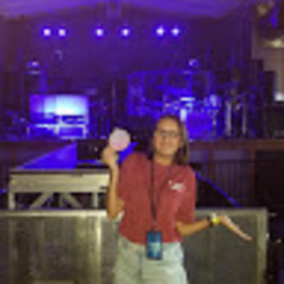 Meet your Posher, Samantha - Picture 1 of 1